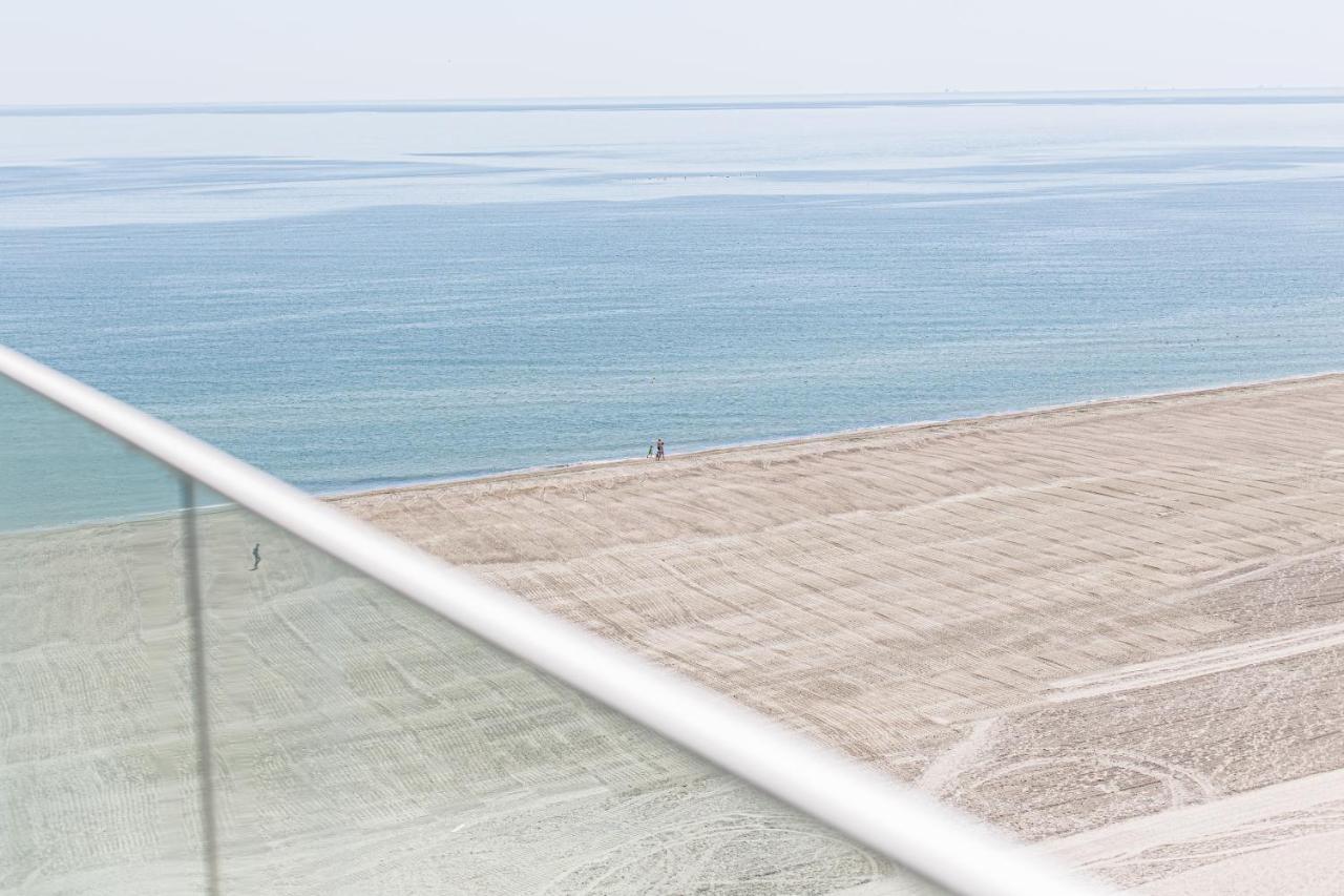 Sea On Aparthotel Мамая Екстериор снимка